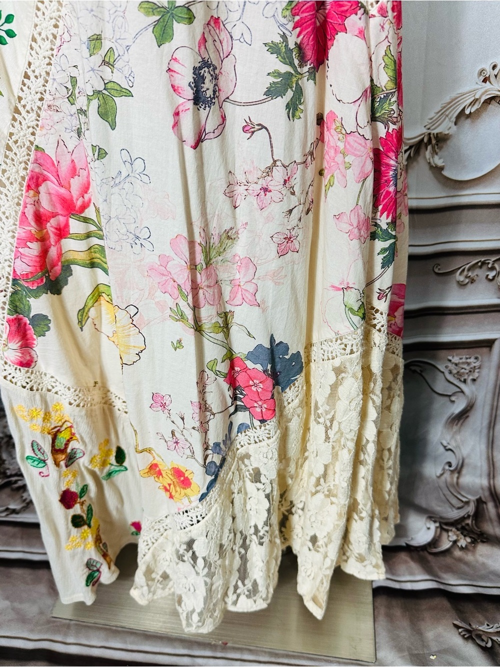 Floral Patchwork Lace Maxi Skirt - Cream - Picture 6 of 12